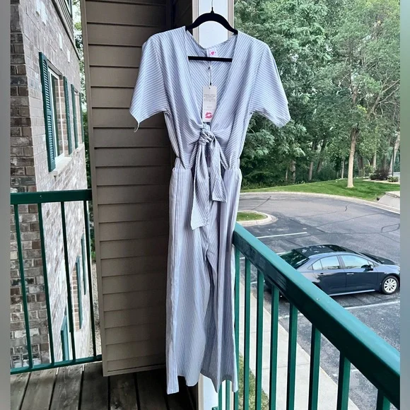 🆕BuddyLove Ilene Striped Cropped Jumpsuit XS Blue White Summer Boho Resort Wear - Picture 3 of 16